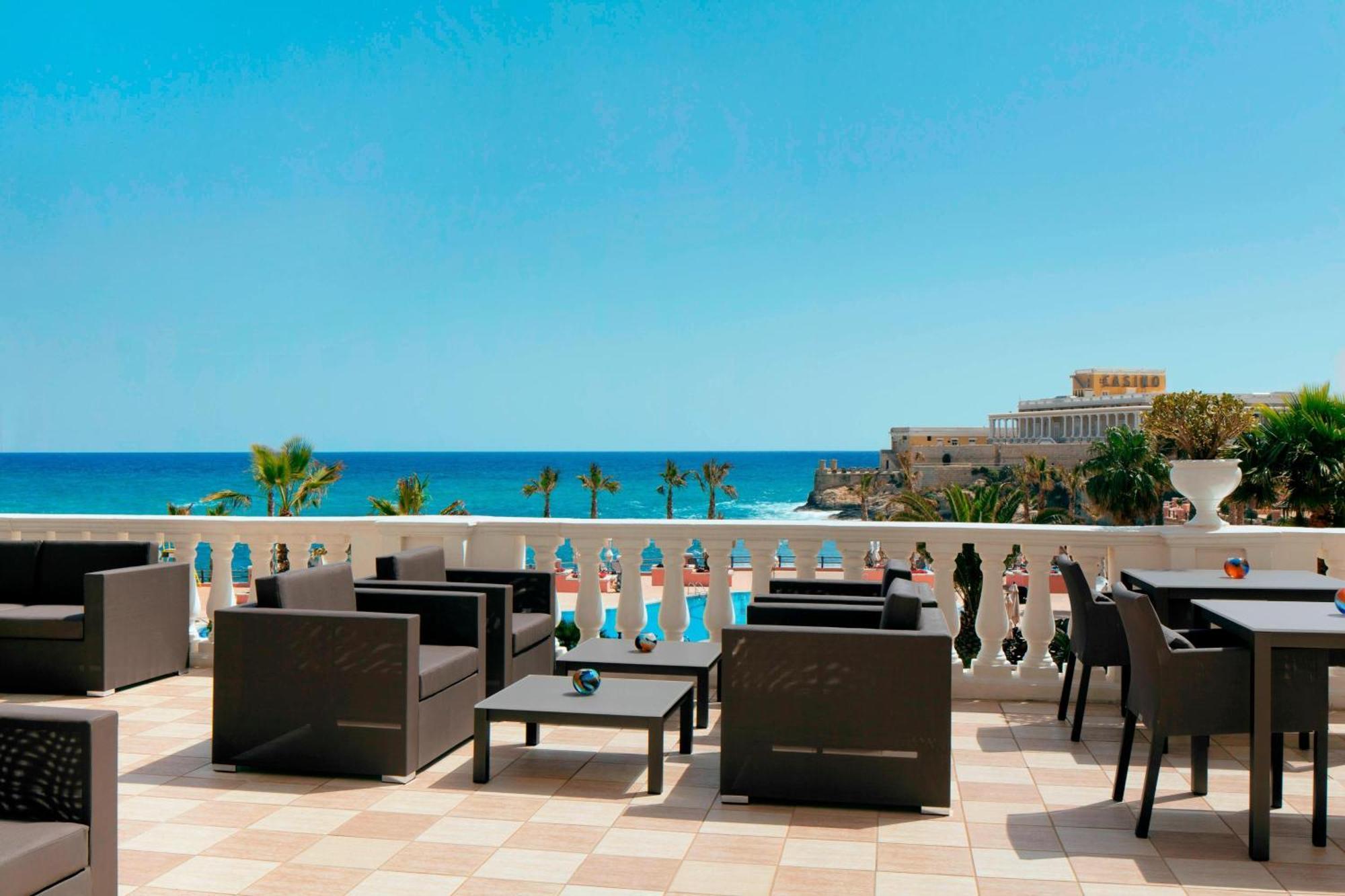 The Westin Dragonara Resort, Malta San Julián Exterior foto The rooftop bar at the hotel