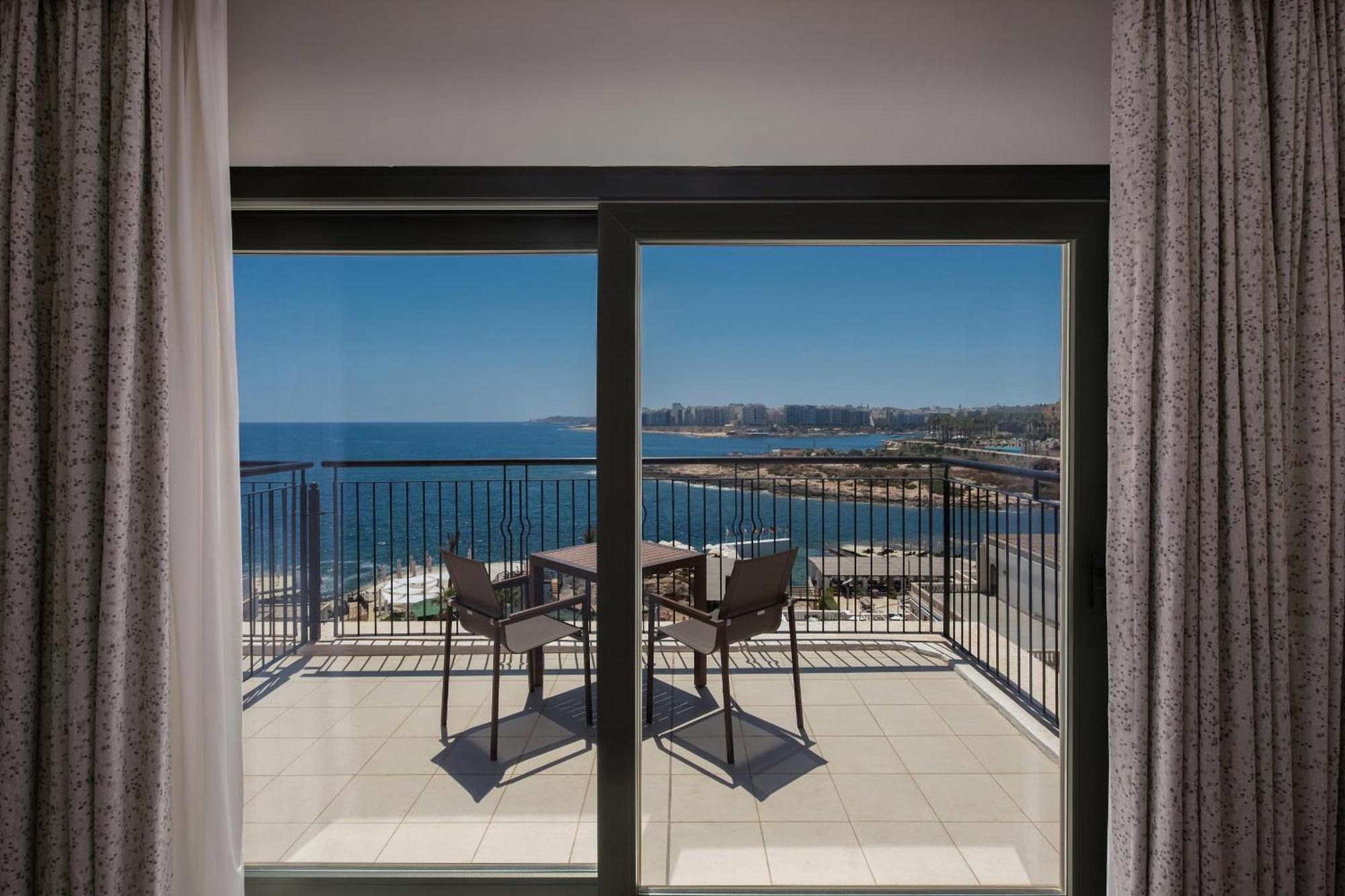 The Westin Dragonara Resort, Malta San Julián Exterior foto View from the balcony of a typical apartment