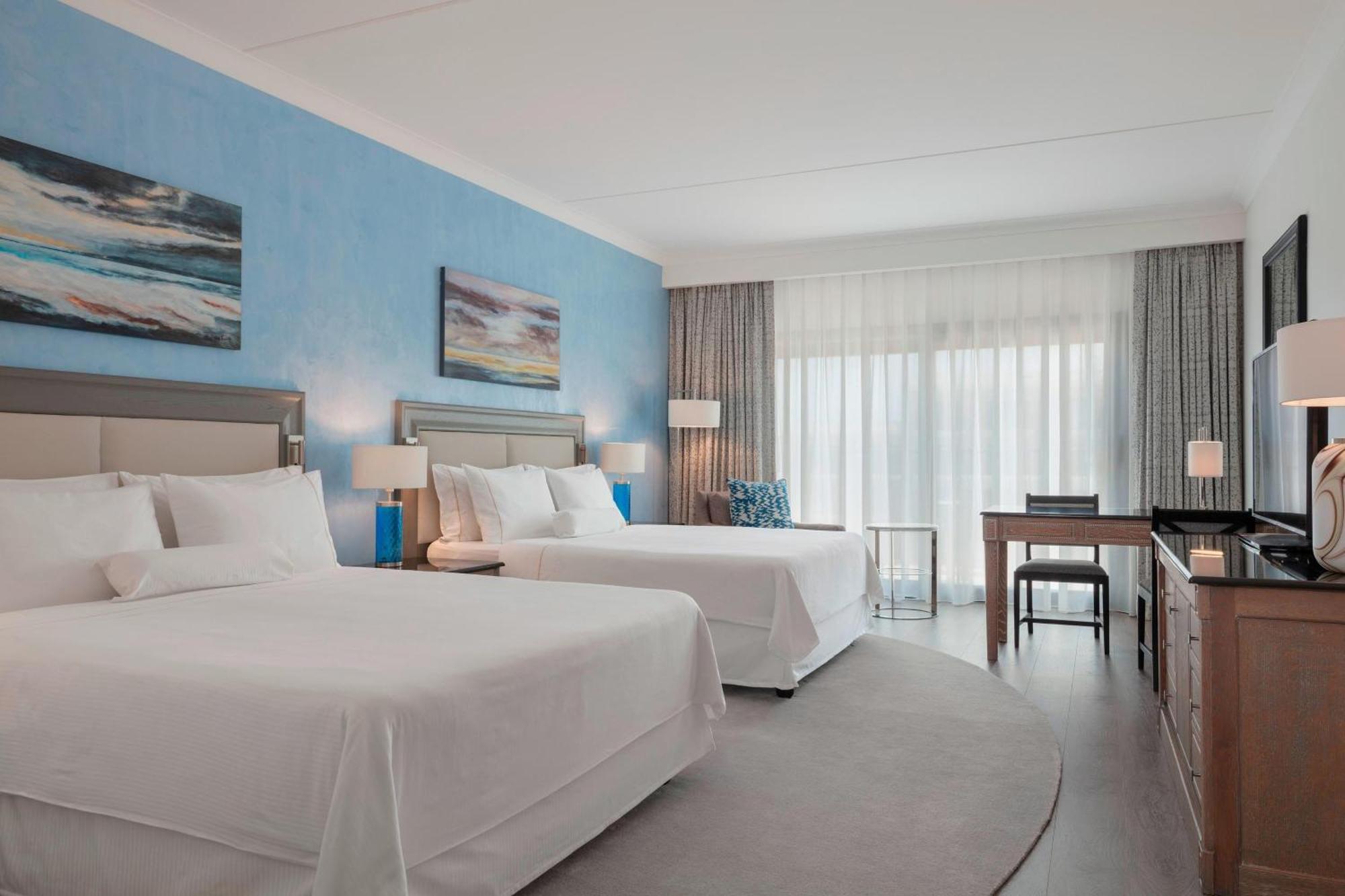The Westin Dragonara Resort, Malta San Julián Exterior foto A typical guest room at the Hilton Garden Inn