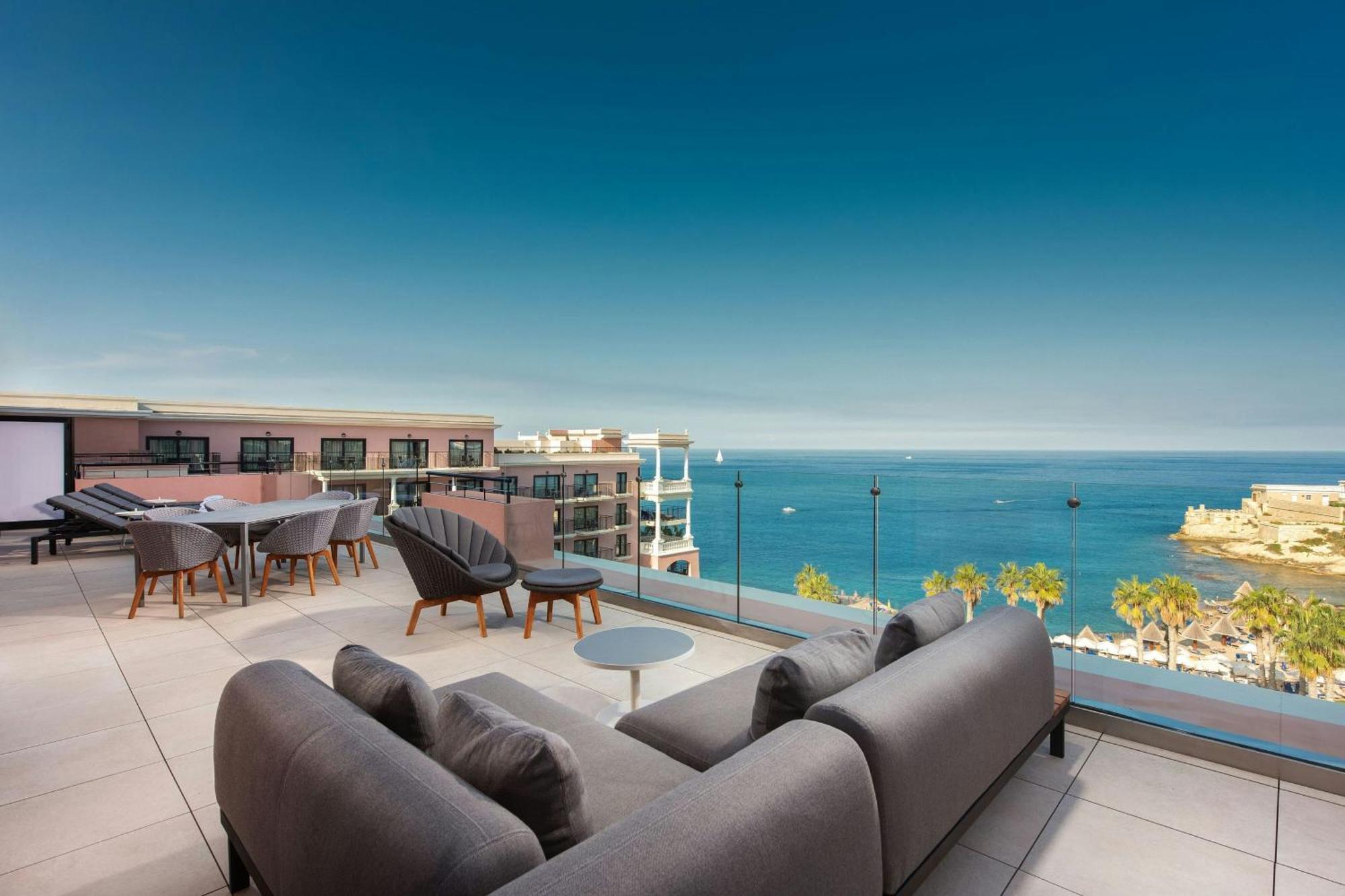 The Westin Dragonara Resort, Malta San Julián Exterior foto The Sky Bar