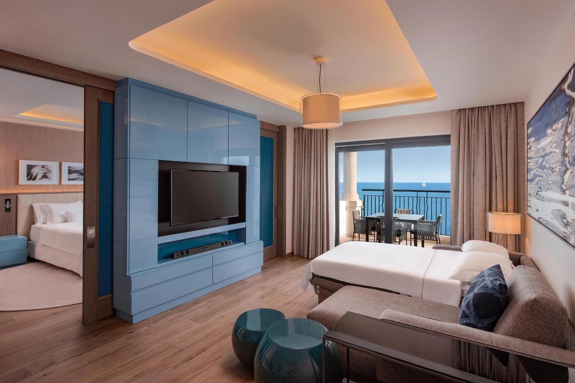 The Westin Dragonara Resort, Malta San Julián Exterior foto A suite at the hotel